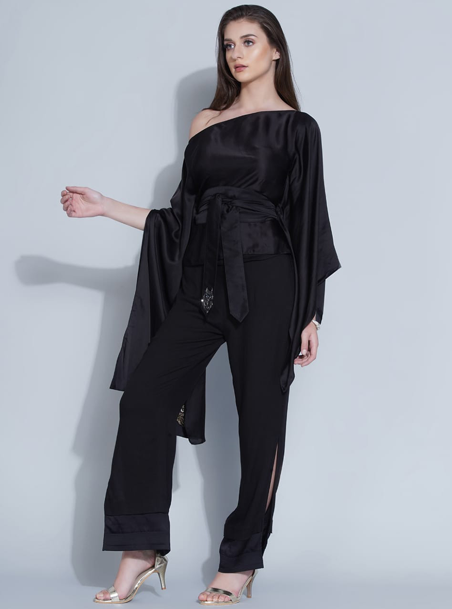 PONCHO TOP AND PANT WITH BELT – BLACK